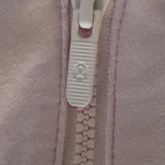 NWT Lululemon Define Jacket in Strawberry Milkshake sz6 - Picture 5 of 9